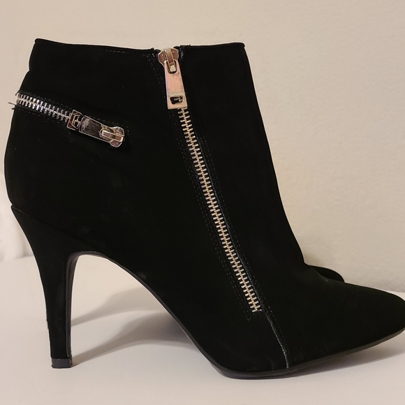 Black Ankle Boots with Silver Zippers - Picture 2 of 9